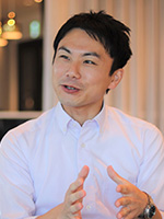 中野氏